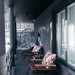 Forest House Holiday home Migovo