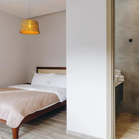 Forest House * Migowo