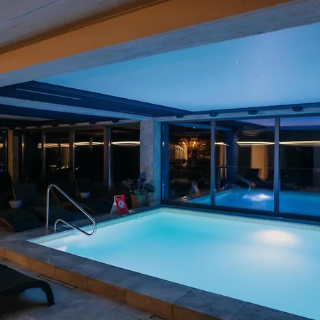 Forest House * 米戈韦